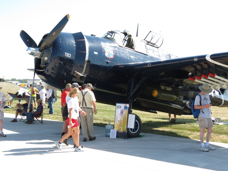 EAAOshKosh2012/oshkosh20.jpg