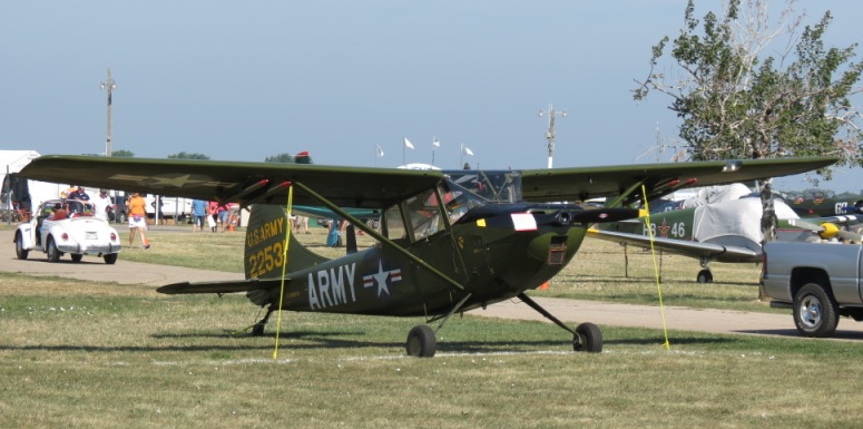 EAAOshKosh2012/oshkosh20.jpg