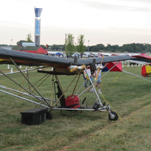 EAAOshKosh2012/oshkosh63.jpg