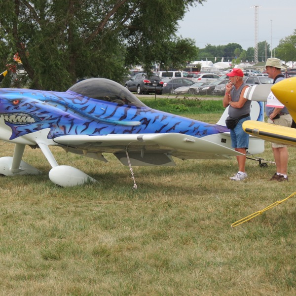 EAAOshKosh2012/oshkosh63.jpg