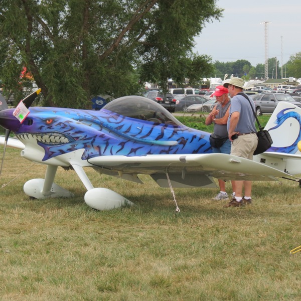 EAAOshKosh2012/oshkosh63.jpg