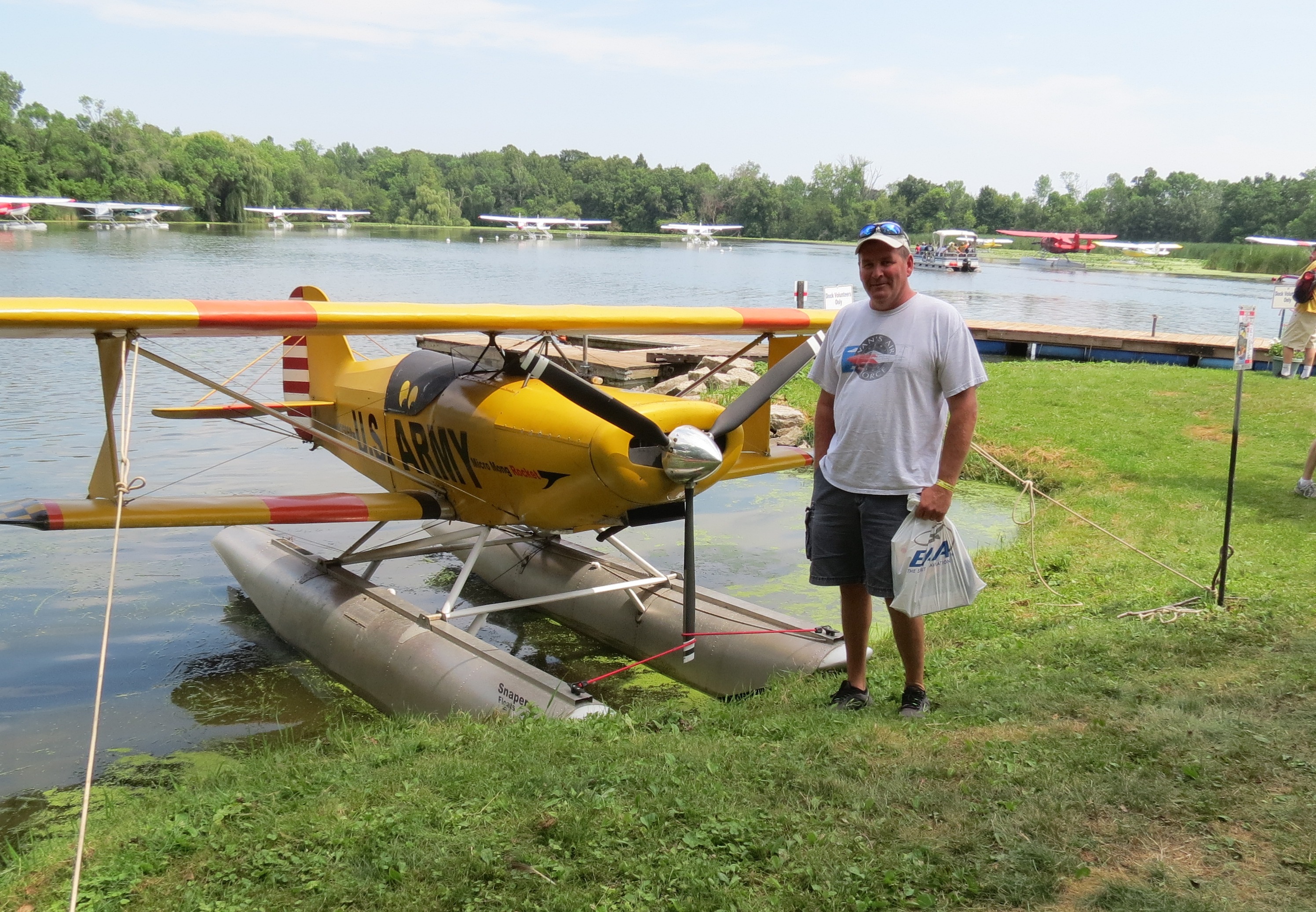 EAAOshKosh2012/oshkosh63.jpg